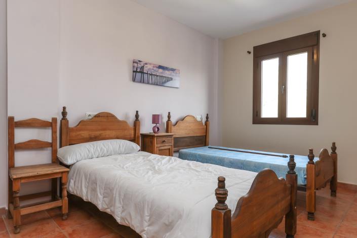 Image No.34-14 Bed Hotel for sale