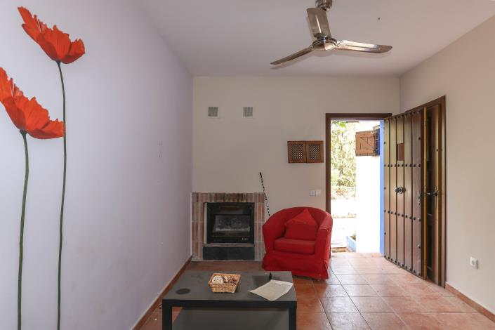 Image No.40-14 Bed Hotel for sale