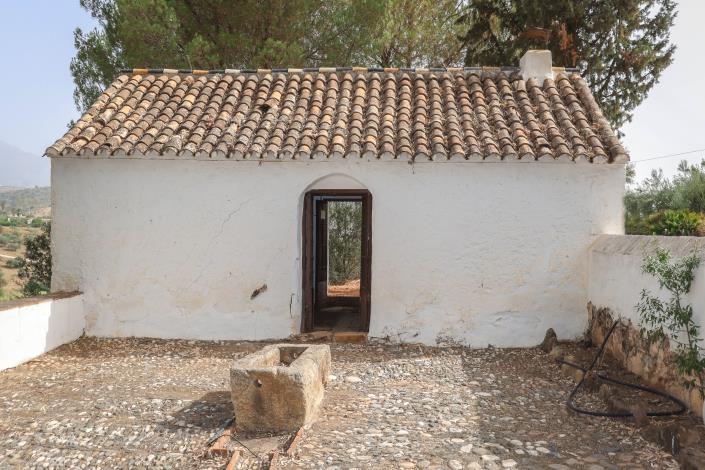 Image No.45-14 Bed Hotel for sale