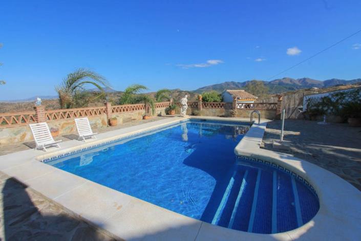 Image No.10-3 Bed Villa / Detached for sale