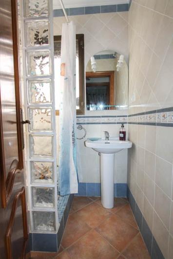 Image No.29-3 Bed Villa / Detached for sale