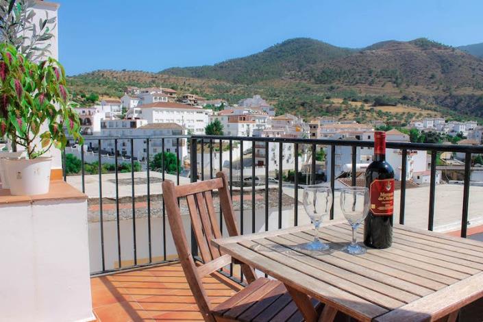 Image No.20-1 Bed Villa / Detached for sale