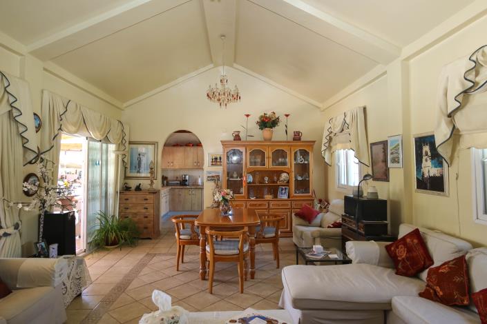 Image No.14-5 Bed Villa / Detached for sale