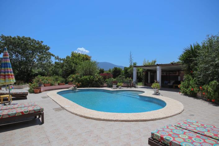 Image No.31-5 Bed Villa / Detached for sale