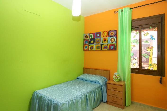 Image No.22-4 Bed Townhouse for sale