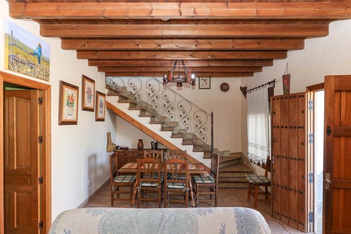 Image No.12-4 Bed Villa / Detached for sale