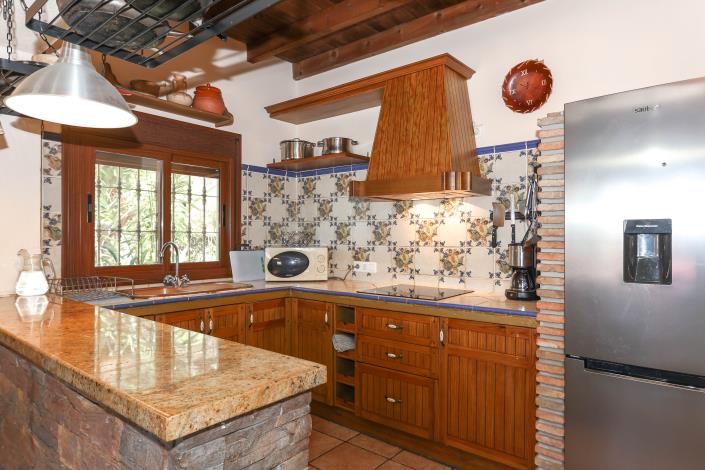 Image No.14-4 Bed Villa / Detached for sale