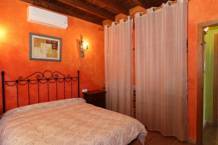 Image No.31-4 Bed Villa / Detached for sale