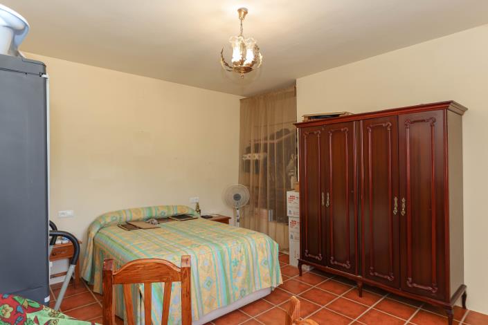Image No.20-2 Bed Villa / Detached for sale