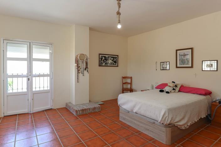 Image No.25-2 Bed Villa / Detached for sale