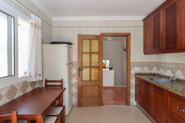 Image No.12-4 Bed Villa / Detached for sale