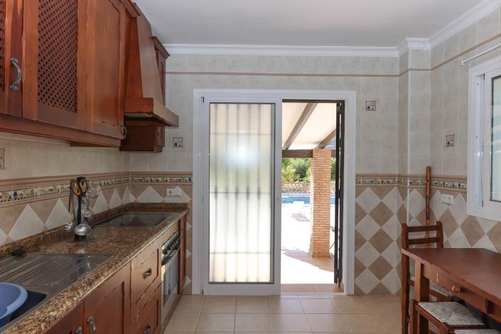 Image No.13-4 Bed Villa / Detached for sale