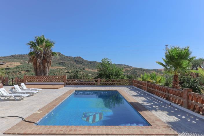 Image No.37-4 Bed Villa / Detached for sale