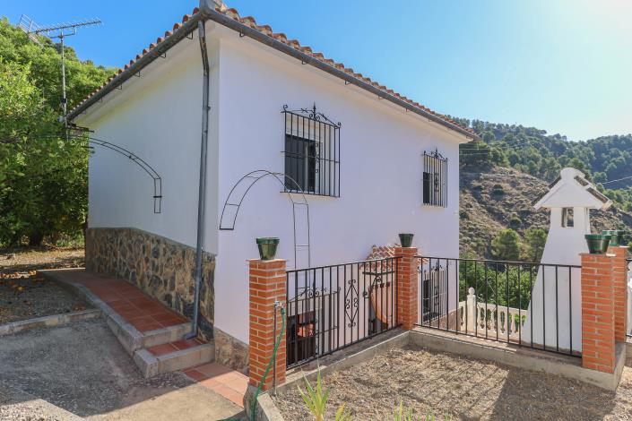 Image No.30-3 Bed Villa / Detached for sale