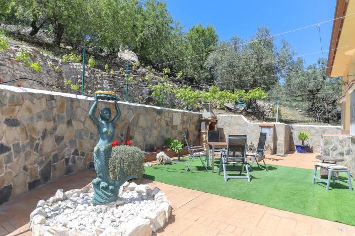 Image No.52-4 Bed Villa / Detached for sale