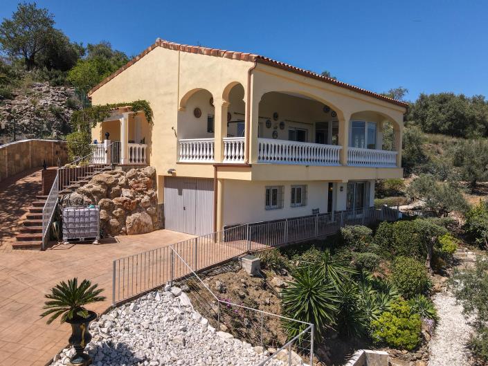 Image No.56-4 Bed Villa / Detached for sale