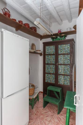 Image No.19-5 Bed Townhouse for sale