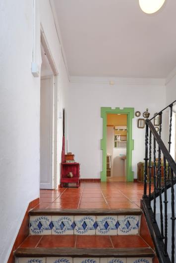 Image No.27-5 Bed Townhouse for sale