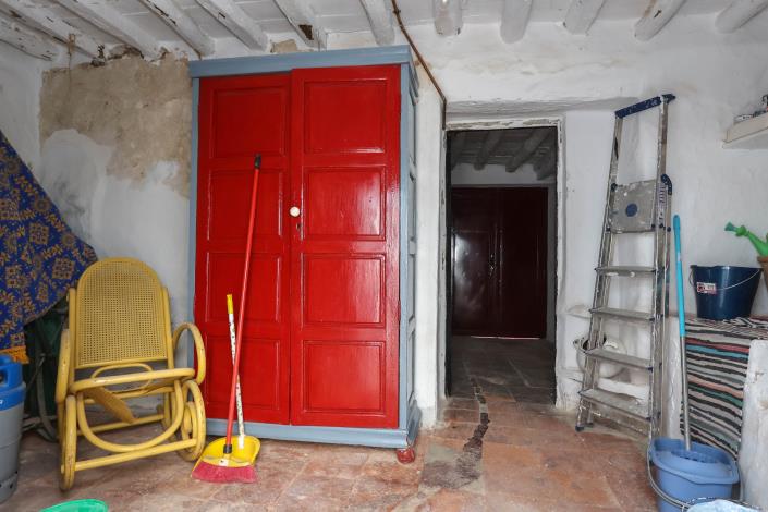 Image No.48-5 Bed Townhouse for sale