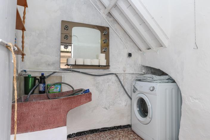 Image No.49-5 Bed Townhouse for sale