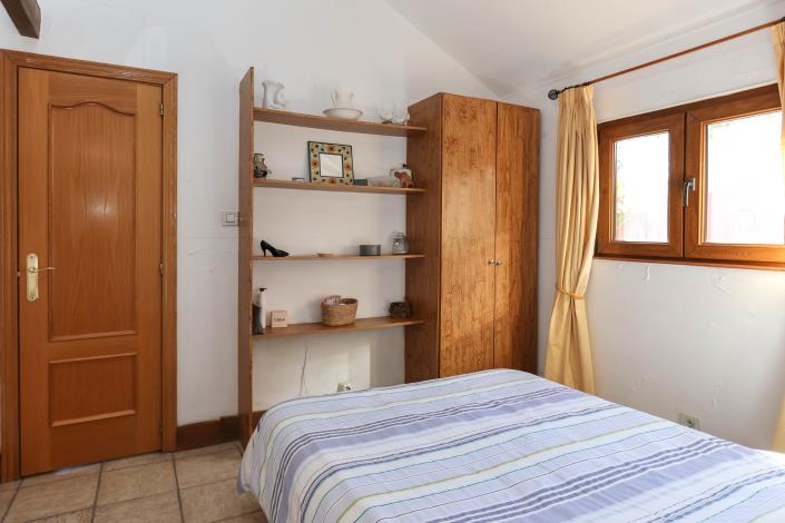 Image No.26-3 Bed Villa / Detached for sale