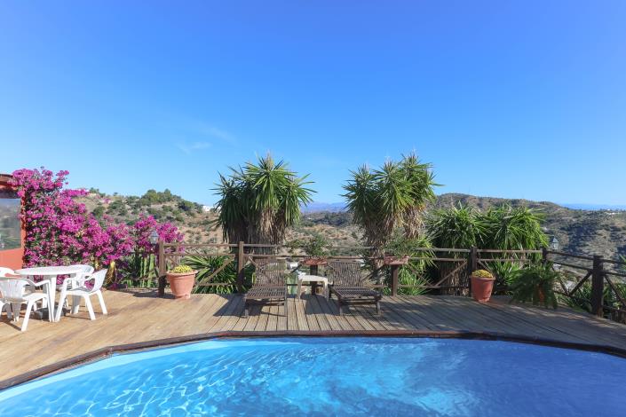 Image No.44-3 Bed Villa / Detached for sale