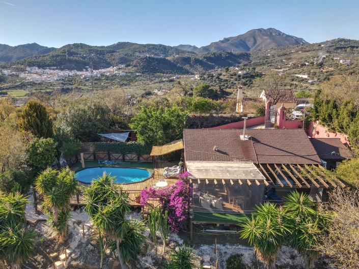 Image No.56-3 Bed Villa / Detached for sale