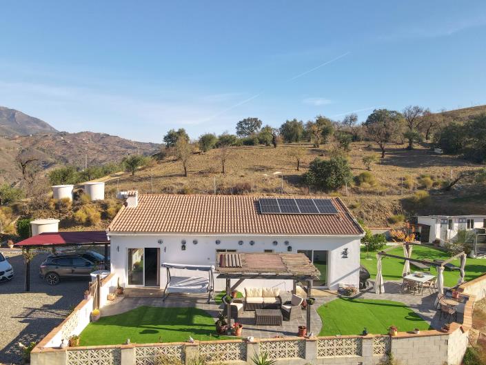 Image No.11-3 Bed Villa / Detached for sale