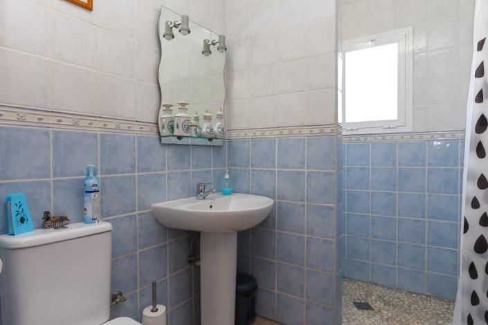 Image No.26-3 Bed Villa / Detached for sale