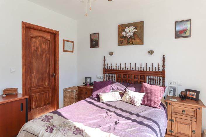 Image No.32-3 Bed Villa / Detached for sale