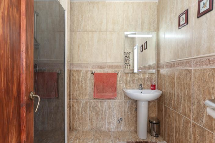 Image No.36-3 Bed Villa / Detached for sale