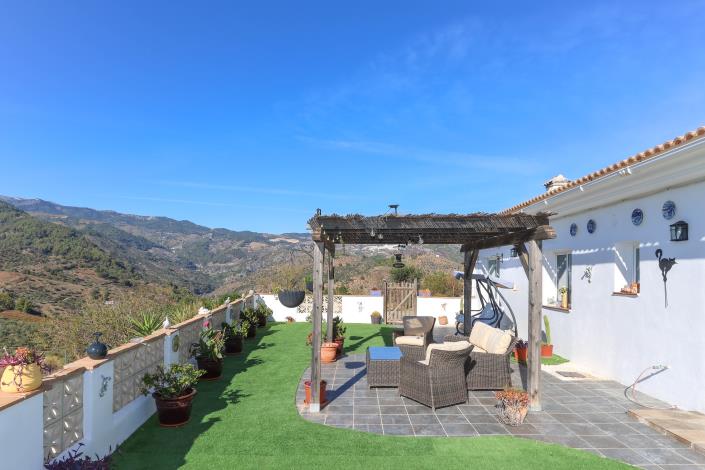 Image No.45-3 Bed Villa / Detached for sale