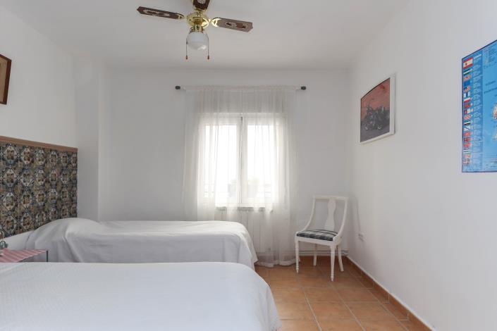 Image No.38-6 Bed Townhouse for sale