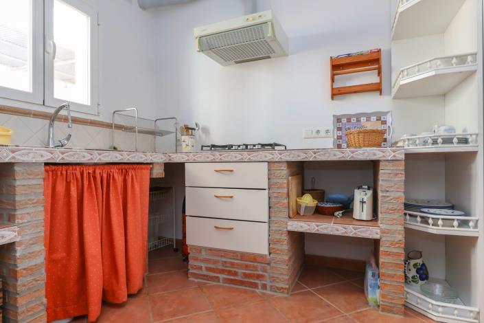 Image No.54-6 Bed Townhouse for sale