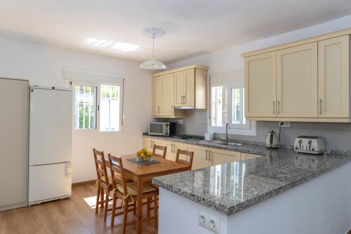 Image No.7-5 Bed Villa / Detached for sale