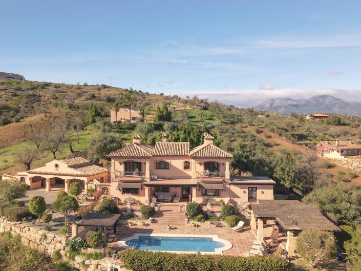 Image No.58-5 Bed Villa / Detached for sale