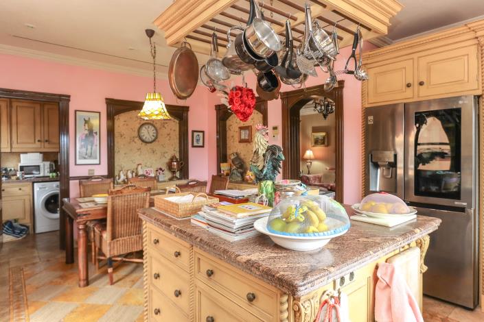 Image No.19-5 Bed Villa / Detached for sale