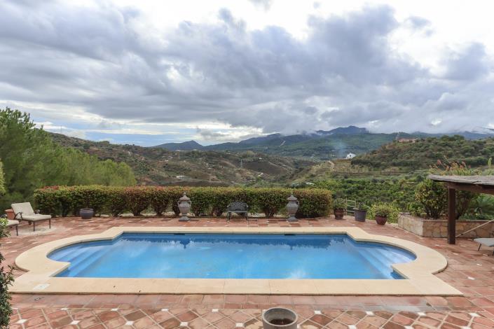 Image No.52-5 Bed Villa / Detached for sale