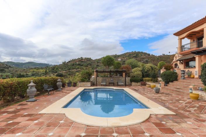 Image No.53-5 Bed Villa / Detached for sale