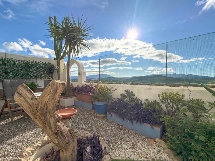 Image No.5-3 Bed Townhouse for sale