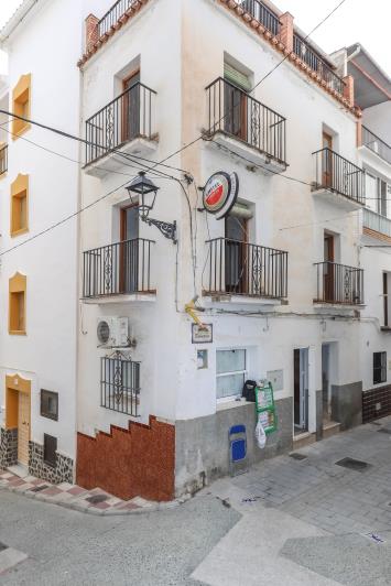 Image No.7-2 Bed Townhouse for sale