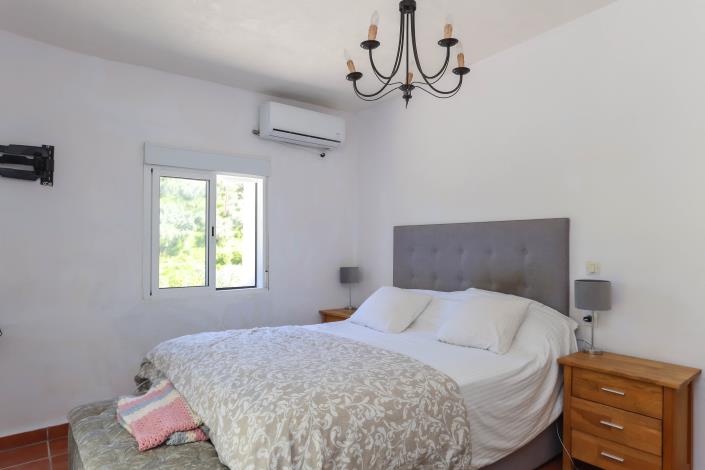 Image No.16-3 Bed Villa / Detached for sale