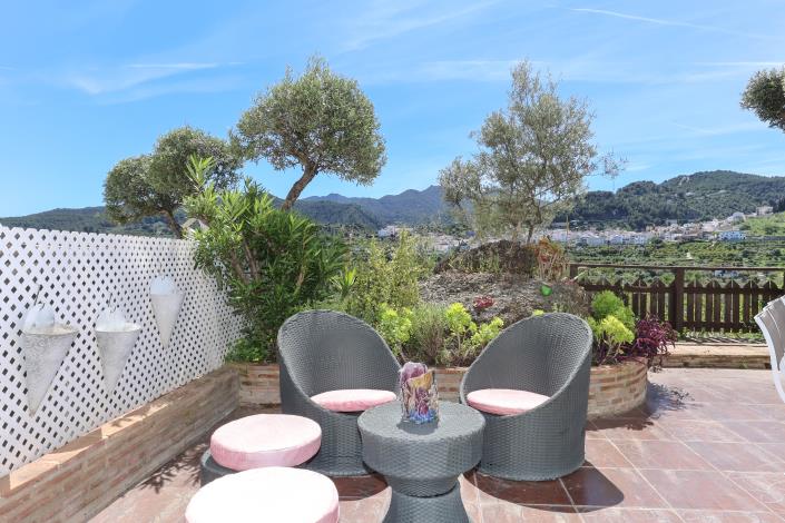 Image No.29-3 Bed Townhouse for sale