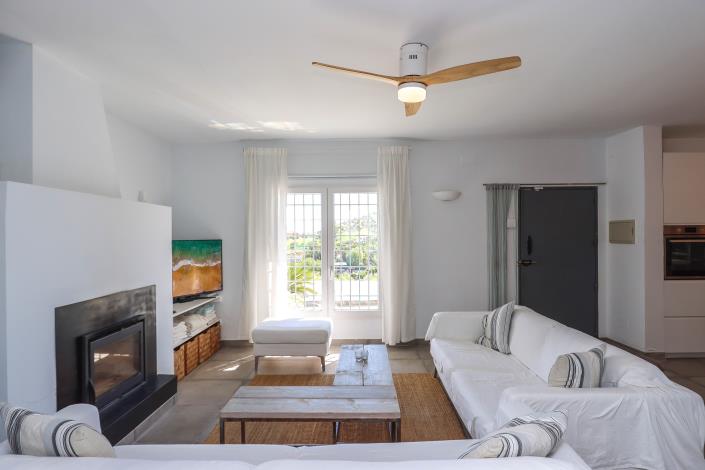 Image No.12-3 Bed Villa / Detached for sale