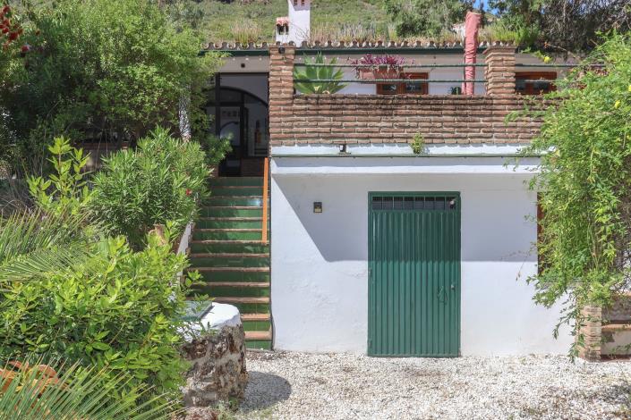 Image No.38-7 Bed Villa / Detached for sale