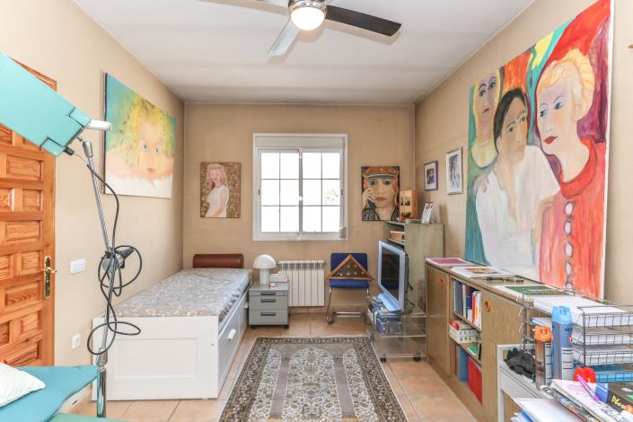 Image No.22-3 Bed Villa / Detached for sale