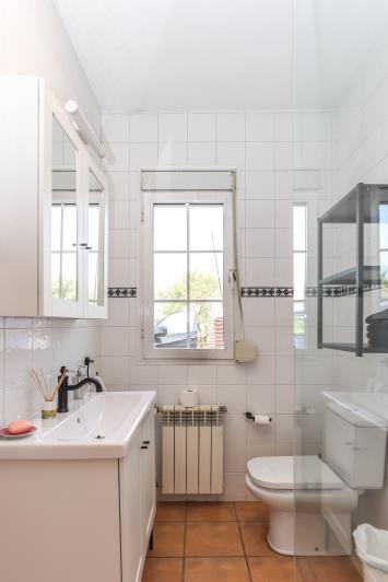 Image No.23-3 Bed Villa / Detached for sale