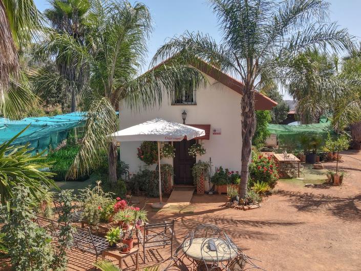 Image No.25-1 Bed Farmhouse for sale