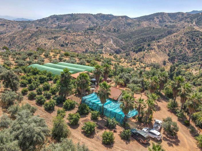 Image No.29-1 Bed Farmhouse for sale