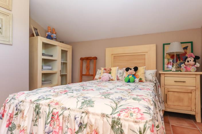 Image No.18-4 Bed Villa / Detached for sale